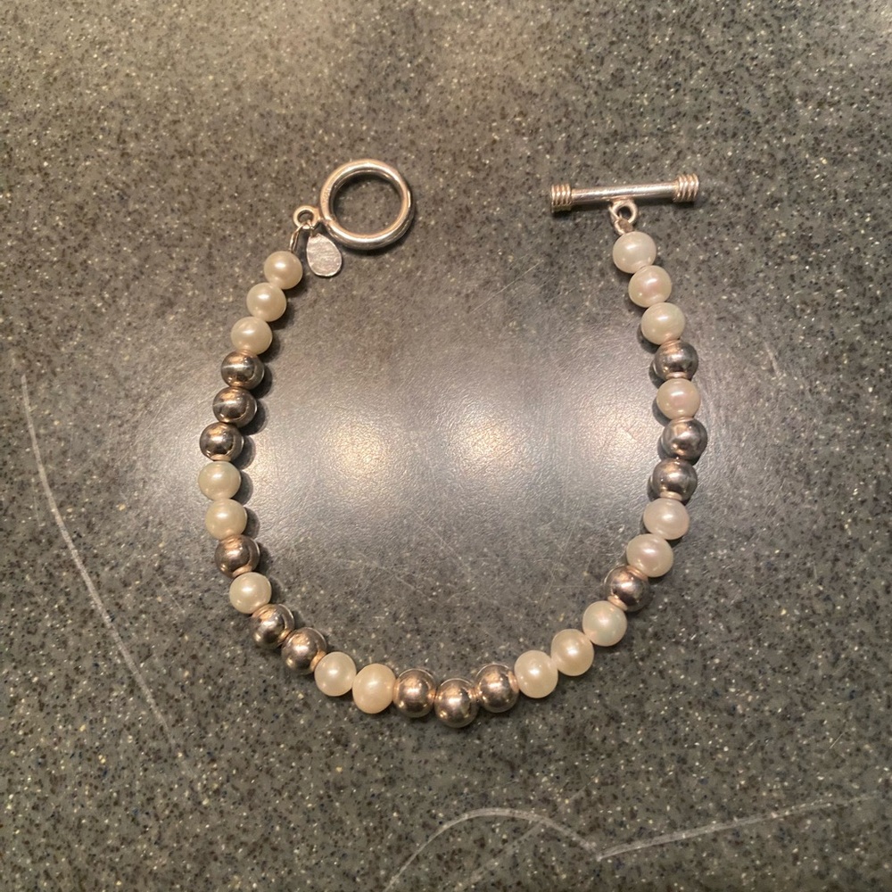 Silpada Pearl and sterling silver bead bracelet with toggle clasp - Picture 2 of 2